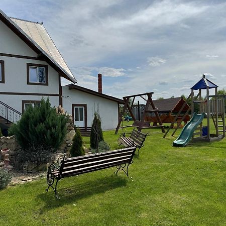 Vila Annemaryy Arbore Exteriör bild