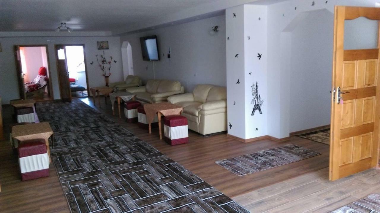 Vila Annemaryy Arbore Exteriör bild